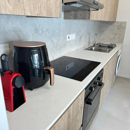 -Mari- Cozy Stay Near Unic & Medical School Nicosia Exterior photo